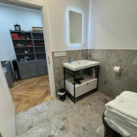 Industrial Schlossberg Apartment *