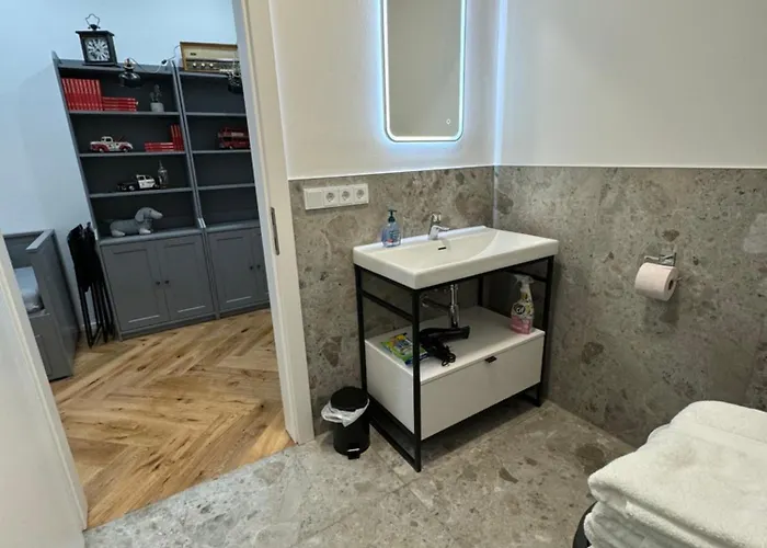 Industrial Schlossberg Apartman *