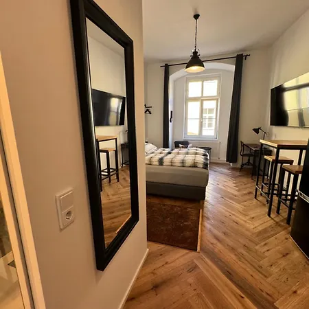 Industrial Schlossberg Apartament *